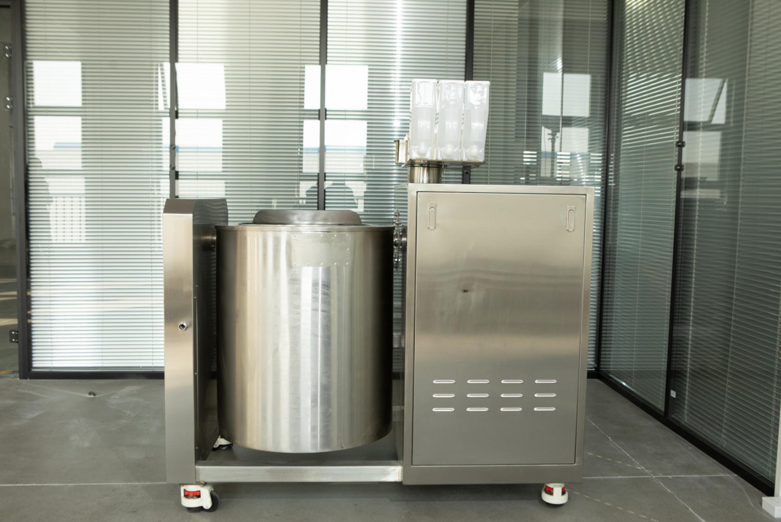 全自动智能炒菜机MZYC600Q